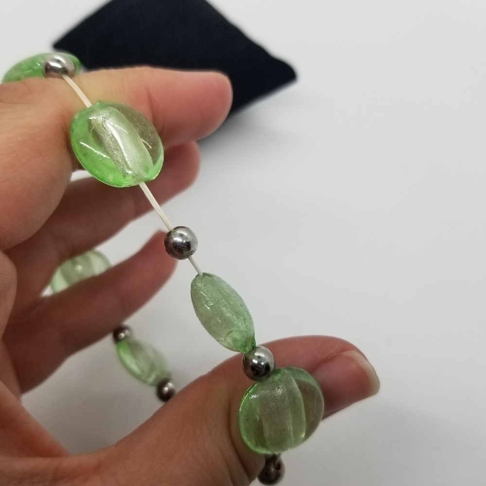 light green glass and silver tone ball stretch bracelet - Picture 2 of 2